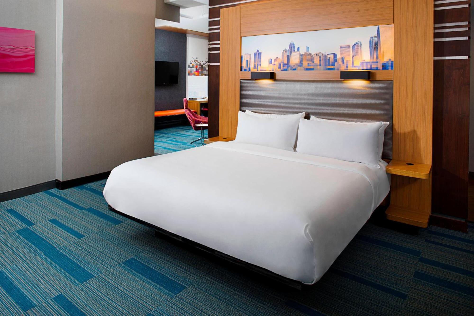 อะลอฟต์ ชาร์ลอตต์ อัพทาวน์ แอต เดอะ เอพิเซ็นเตอร์ Hotel ชาร์ล็อต ภายนอก รูปภาพ