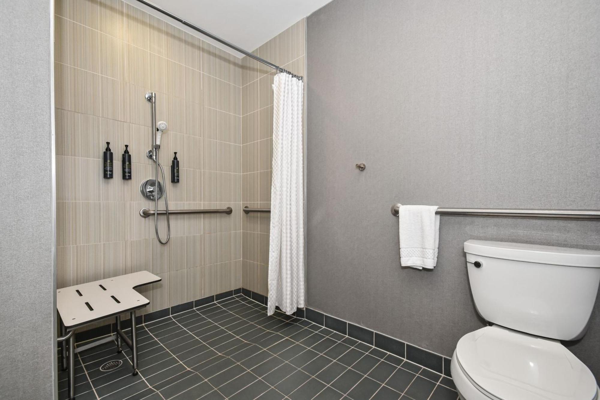 อะลอฟต์ ชาร์ลอตต์ อัพทาวน์ แอต เดอะ เอพิเซ็นเตอร์ Hotel ชาร์ล็อต ภายนอก รูปภาพ